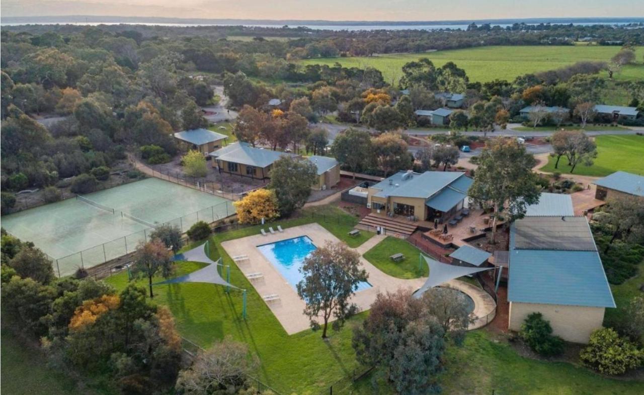 The Nature Resort Villas Cowes Exteriör bild